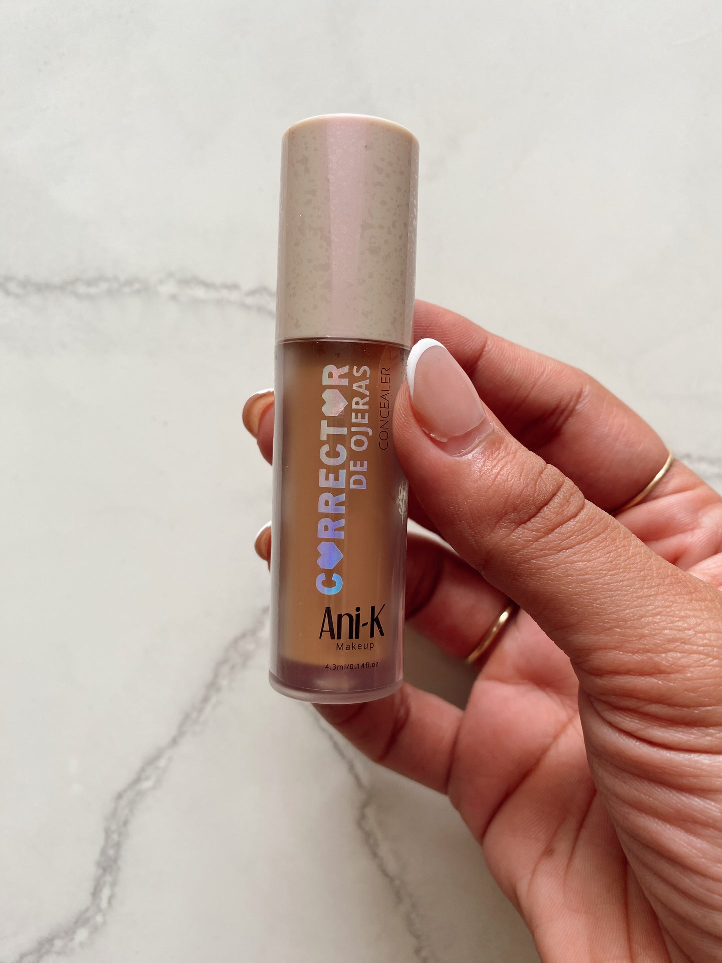 Corrector anik