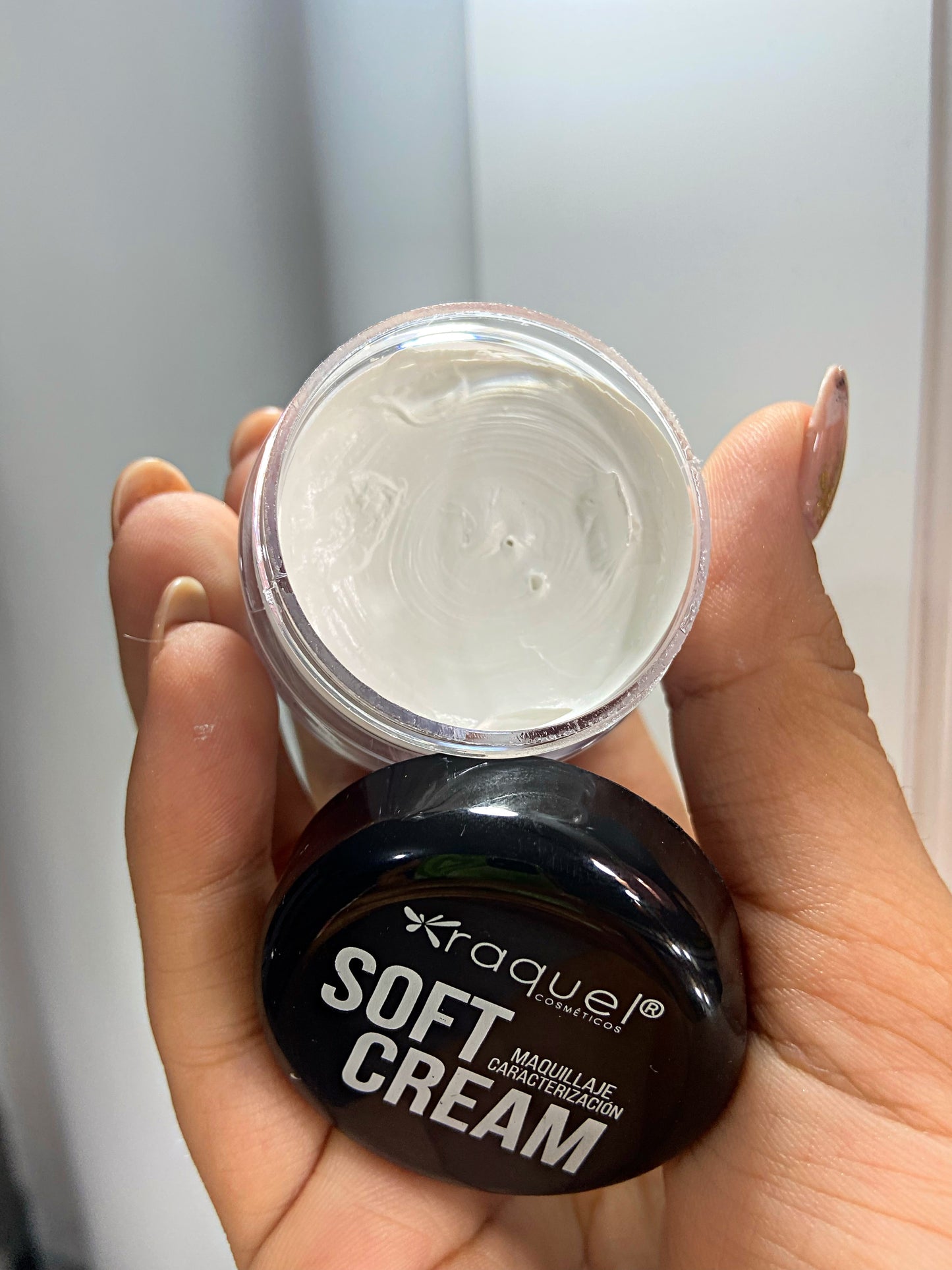 Soft cream Raquel blanco