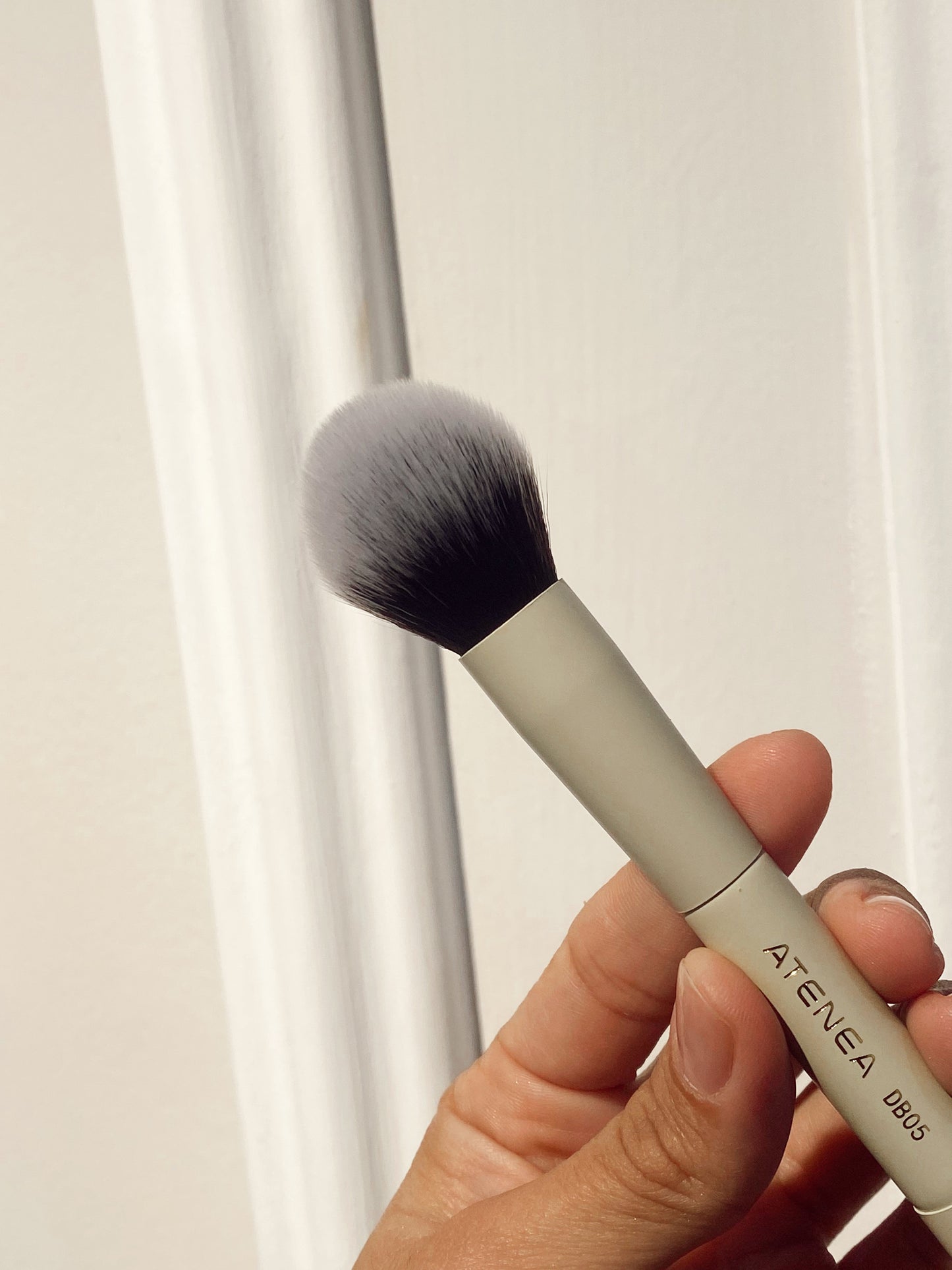 BROCHA DUO GOTA POLVO Y CORRECTOR ATENEA✨
