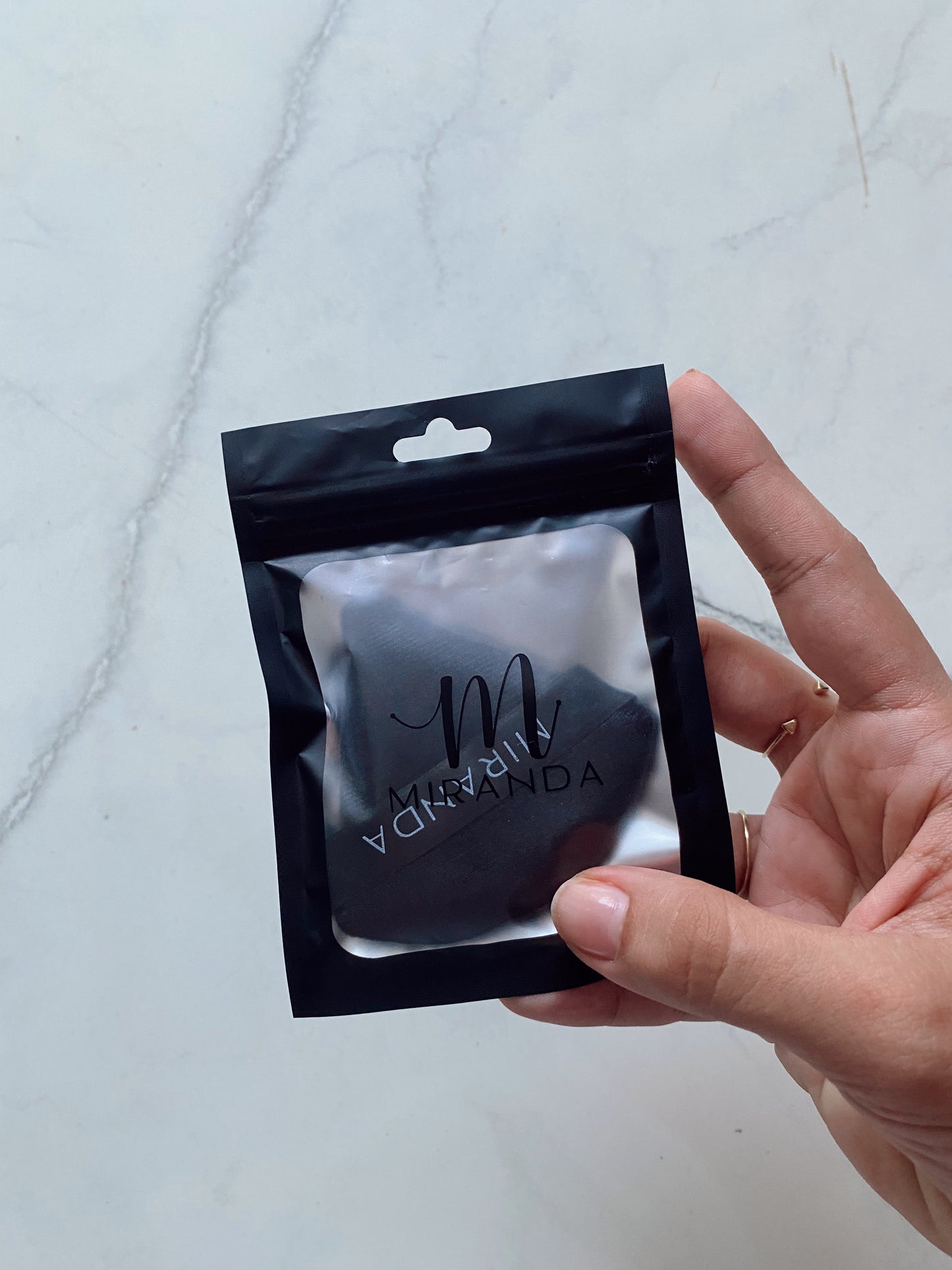 Pomito triangular miranda