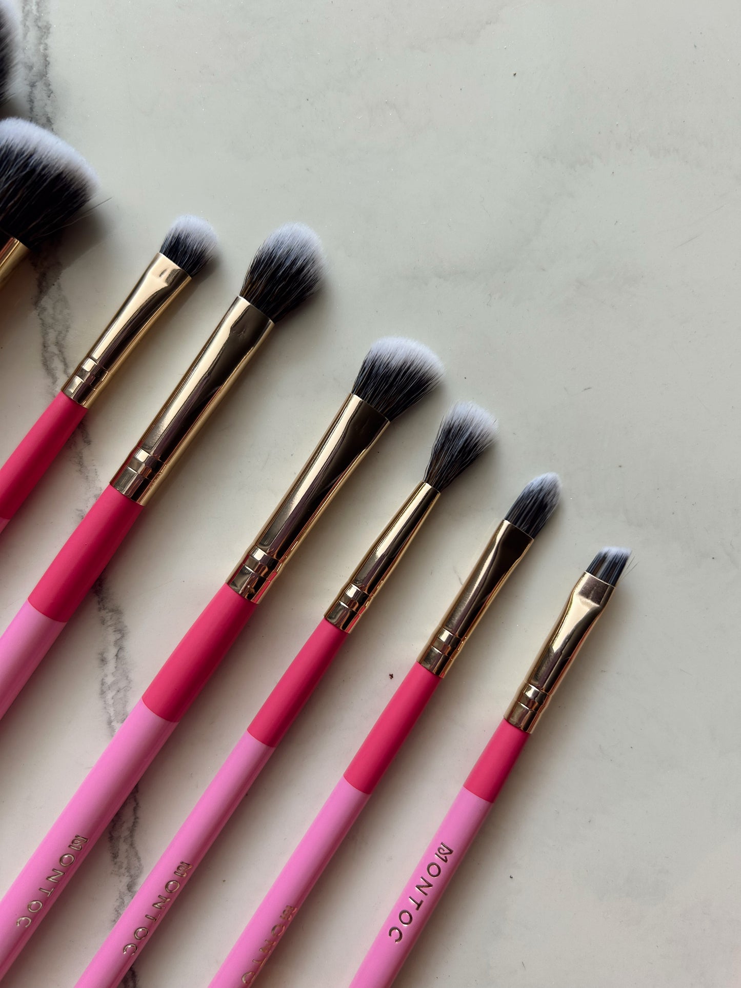 Kit de brochas fluffy x10 montoc