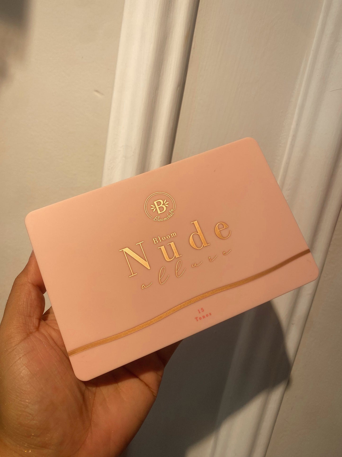 Paleta de sombras nude bloom