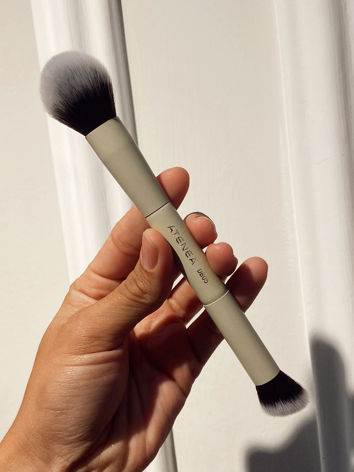 BROCHA DUO GOTA POLVO Y CORRECTOR ATENEA✨