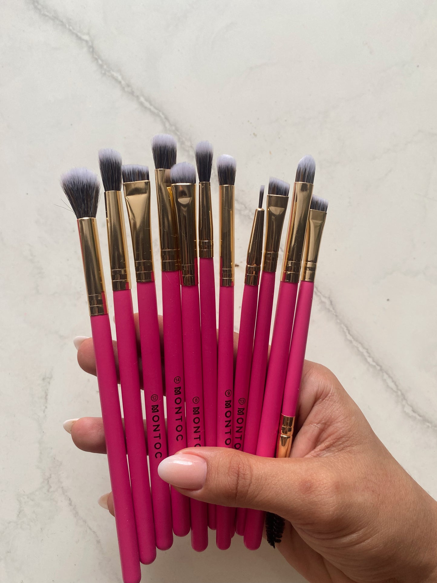 Kit de brochas lovly x15 montoc 💖