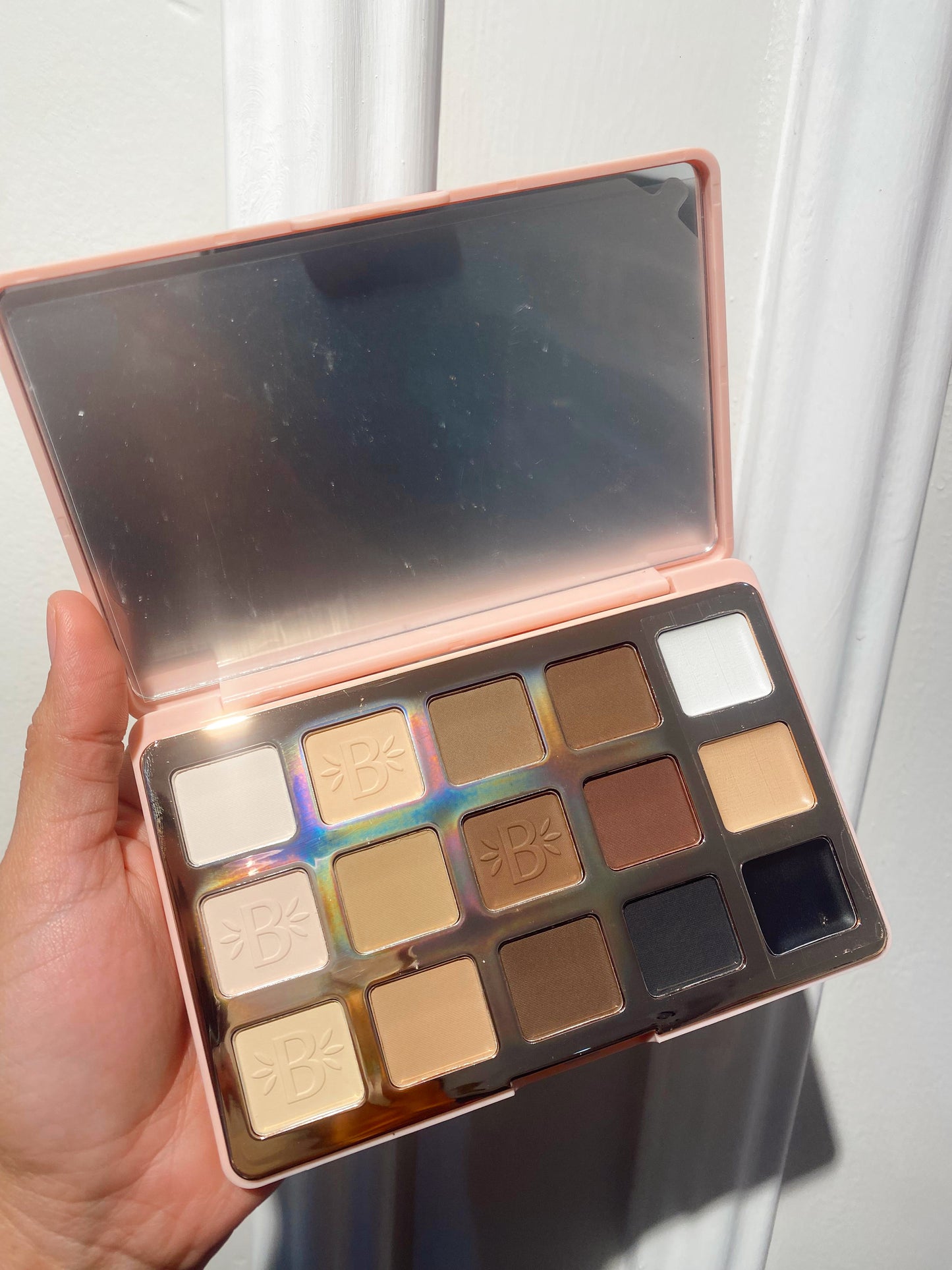 Paleta de sombras nude bloom