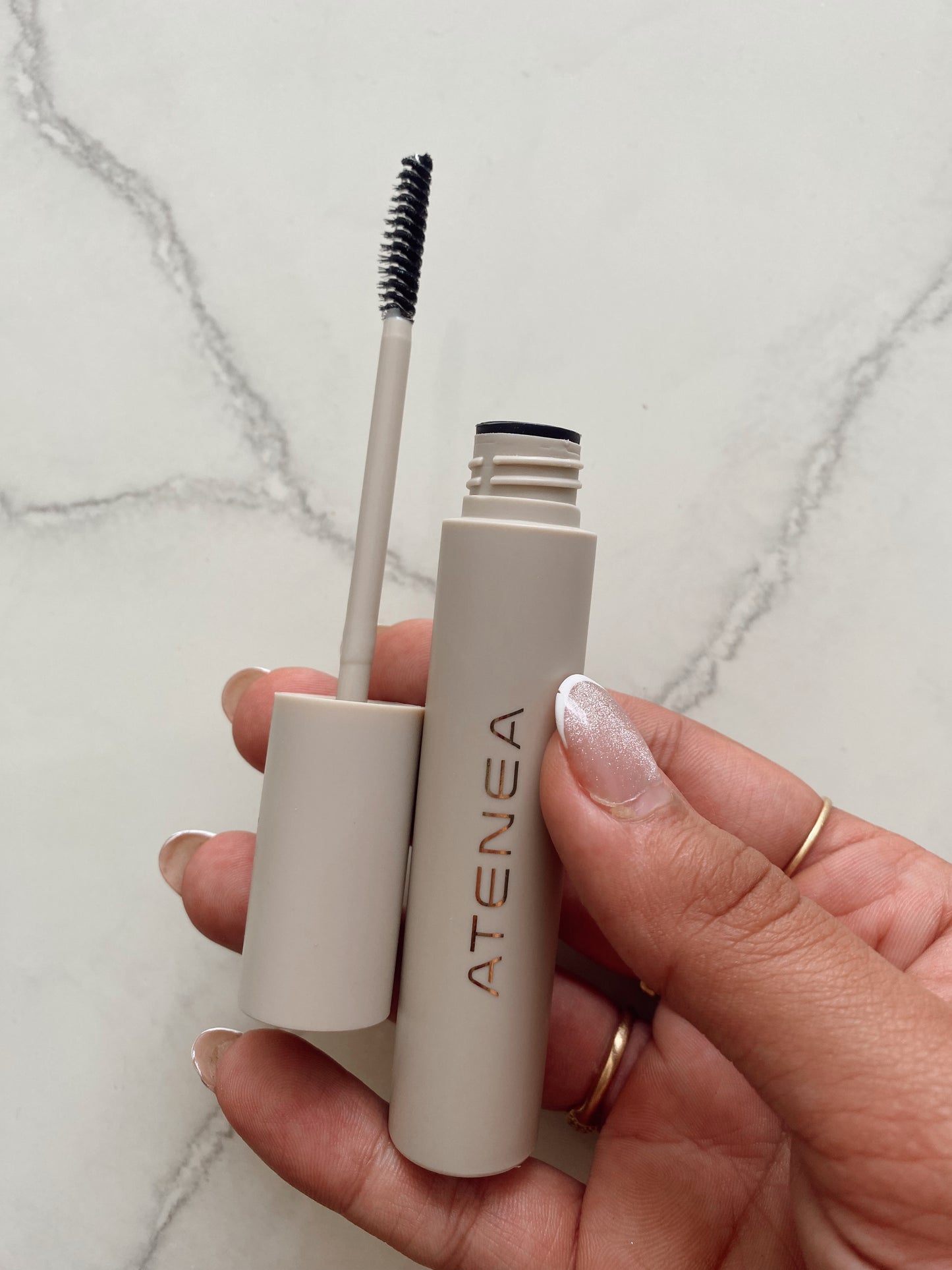 Gel fijador de cejas atenea