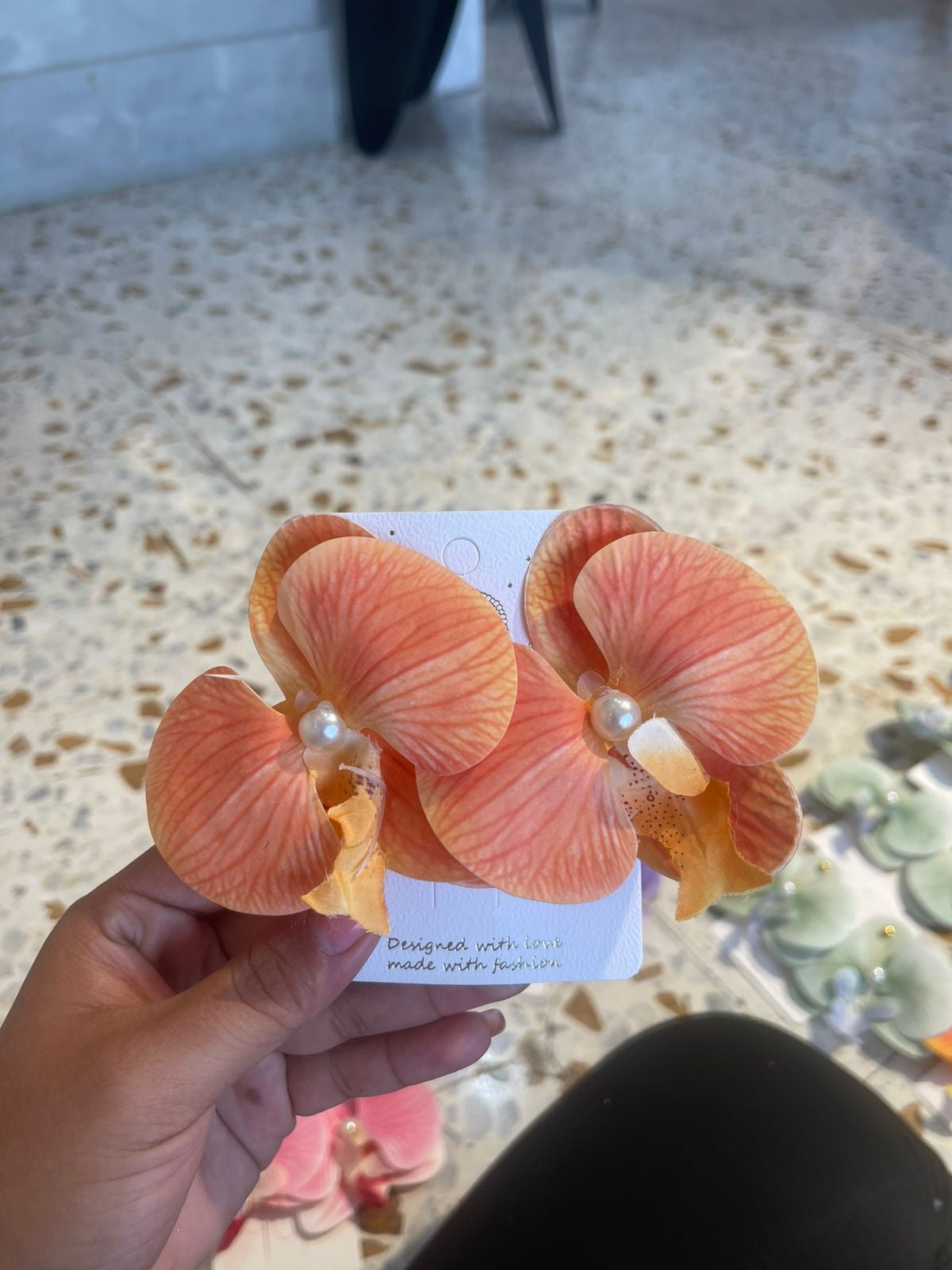 Aretes orquídea carnaval ✨