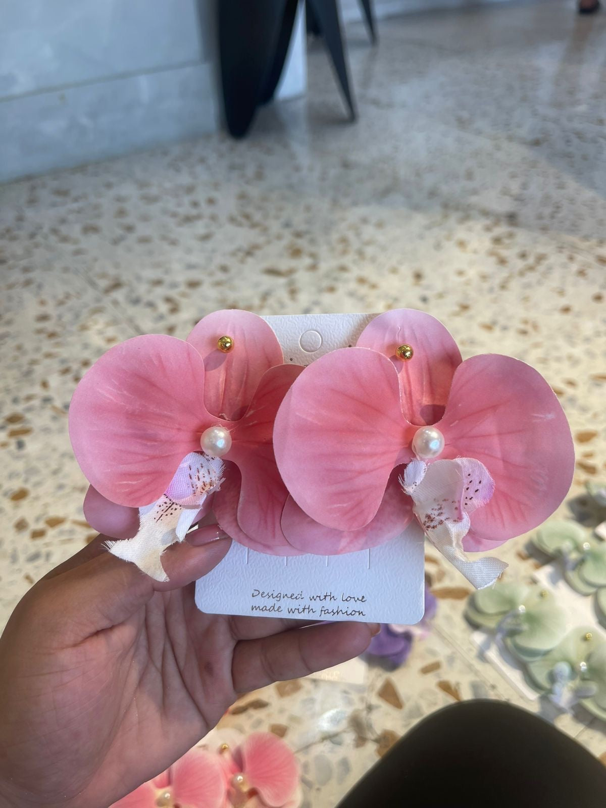 Aretes orquídea carnaval ✨