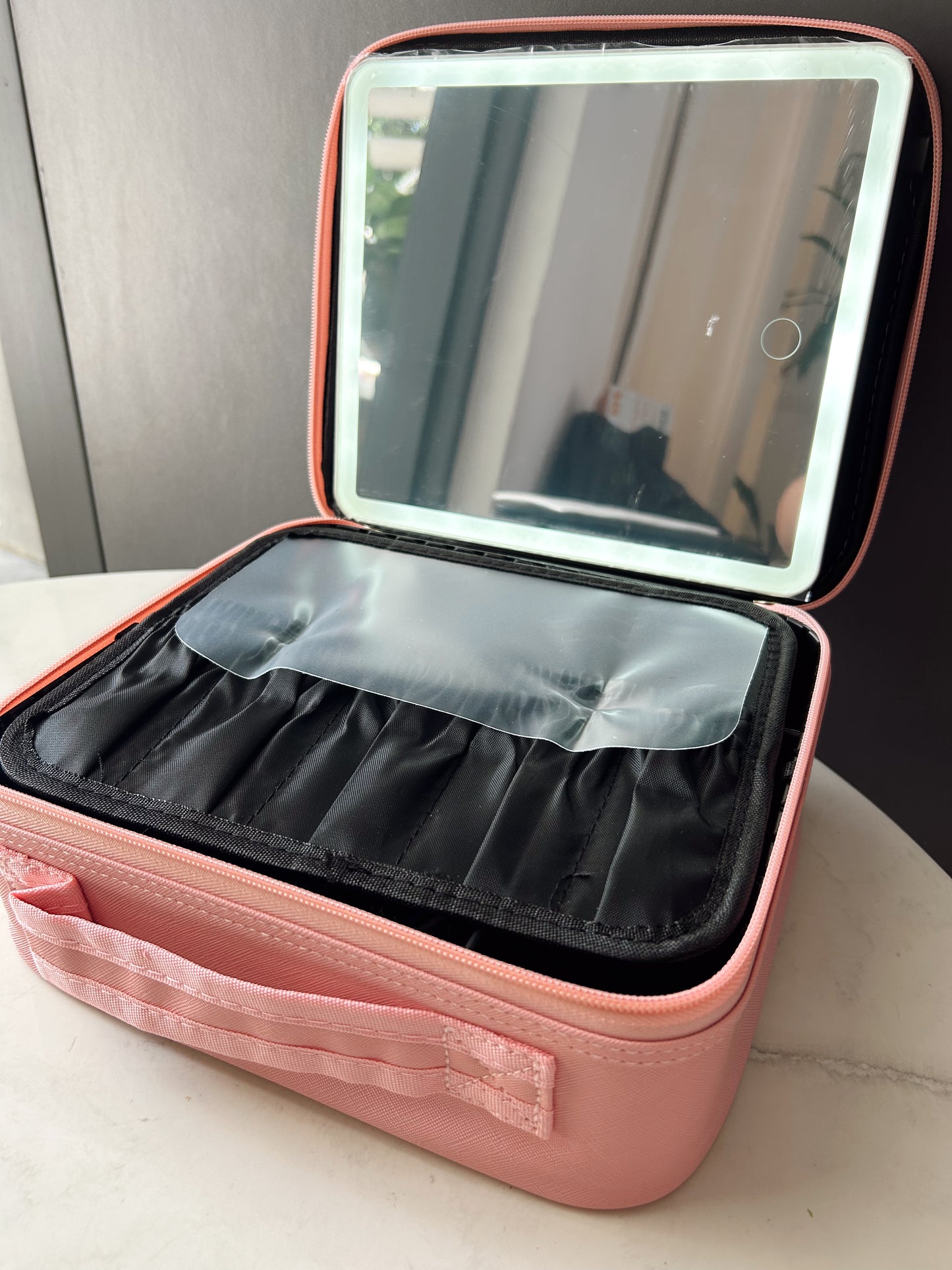 Baul de maquillaje +  espejo luz led mediano