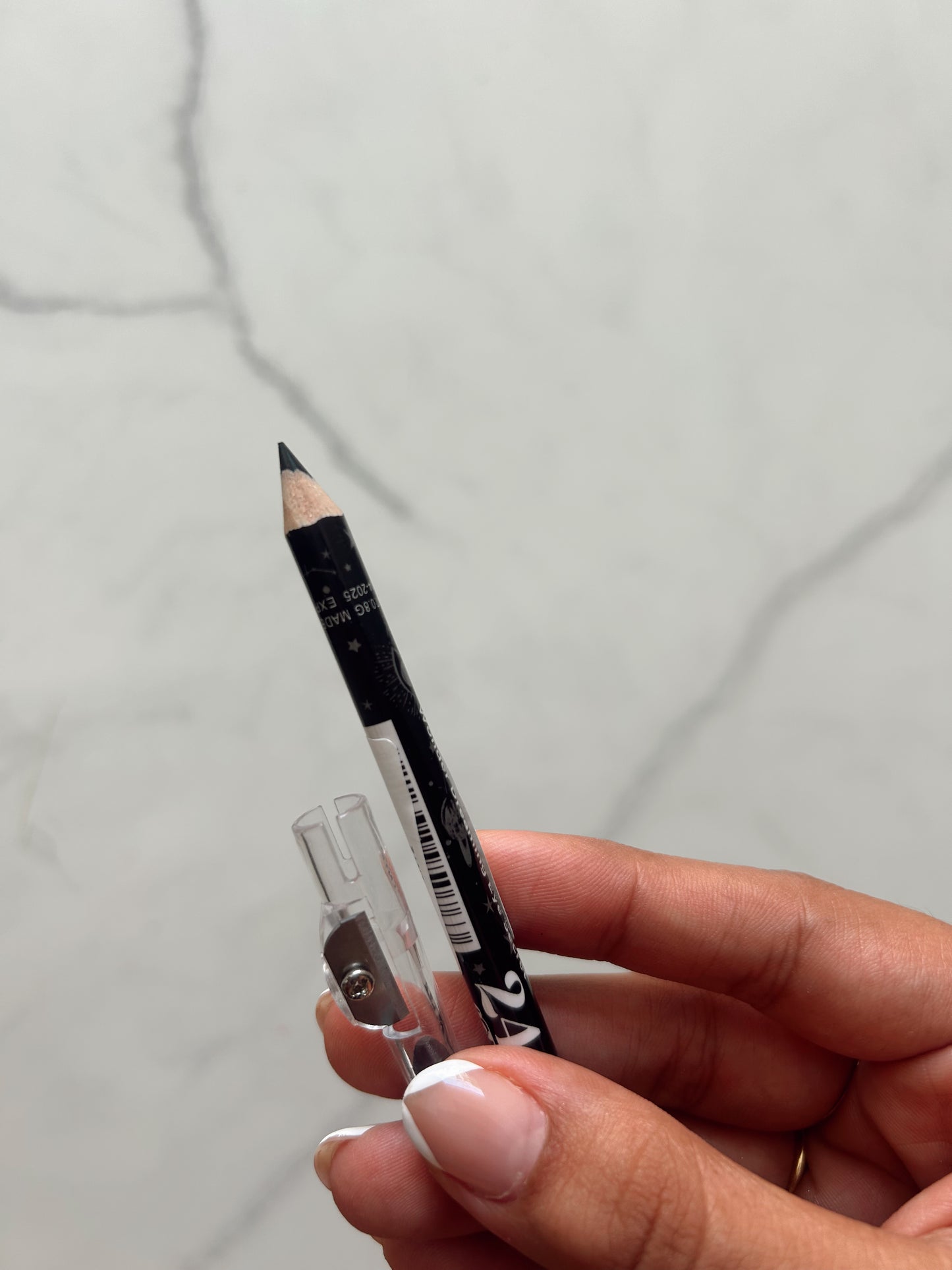 Lápiz de ojos negro miss