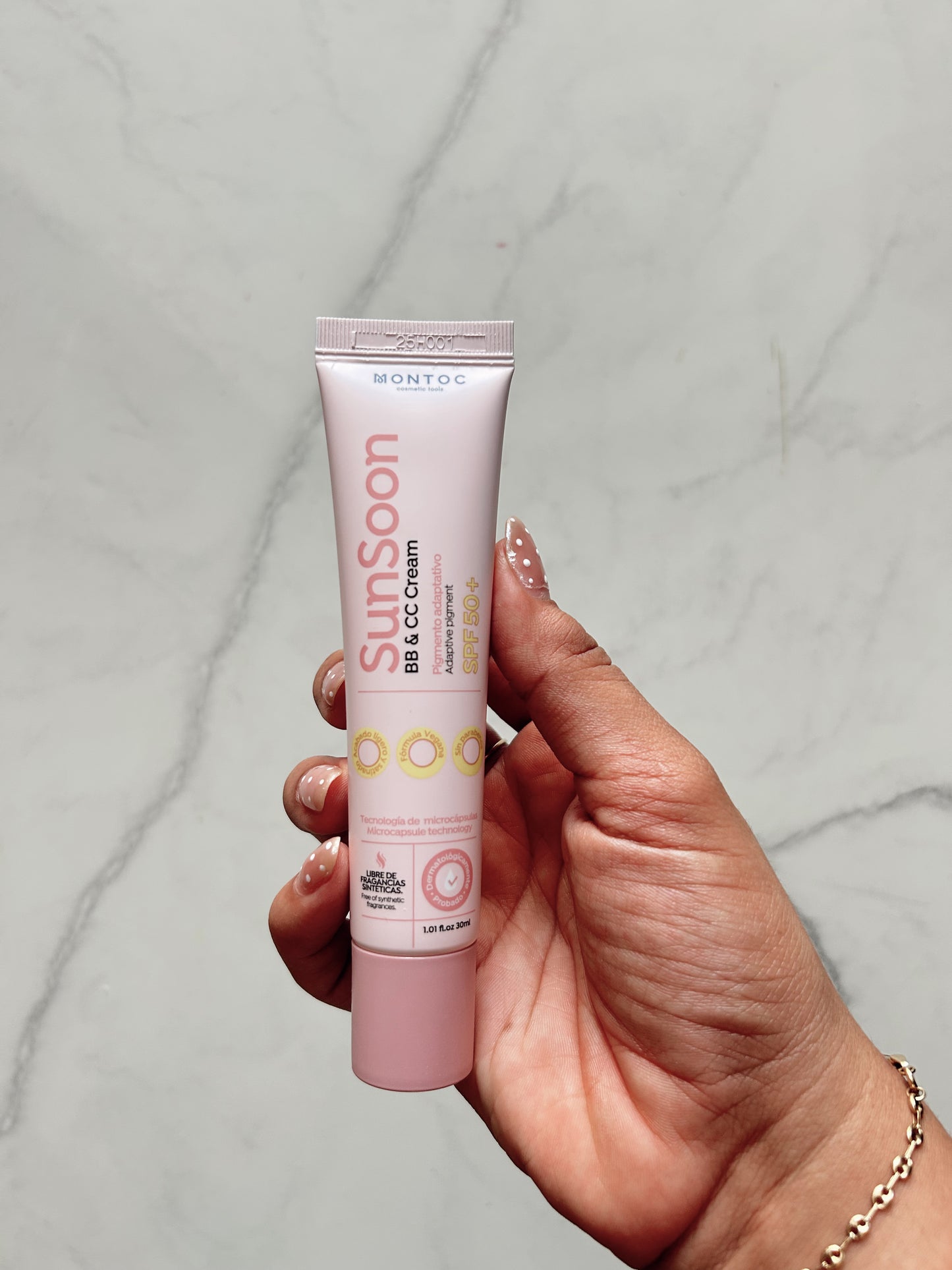 Protector solar sunsoon con color montoc  💘